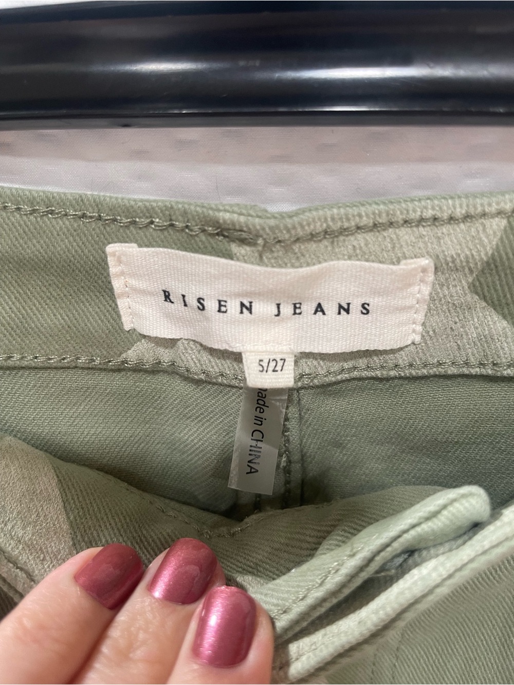 NWT Risen Jeans 5/27 Olive Star Print Distressed Crop Straight RDP5609
New with - Picture 4 of 6